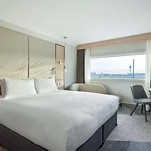 **** Отель Hyatt Place London Heathrow Airport Великобритания