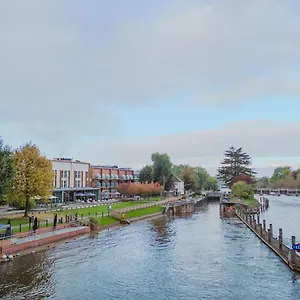 **** Отель The Runnymede On Thames (adults Only) Великобритания