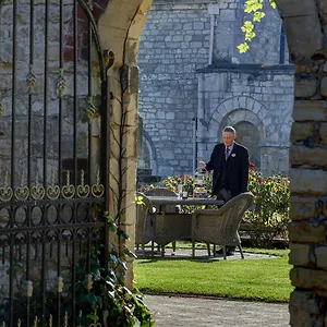 Hazlewood Castle & Hotell